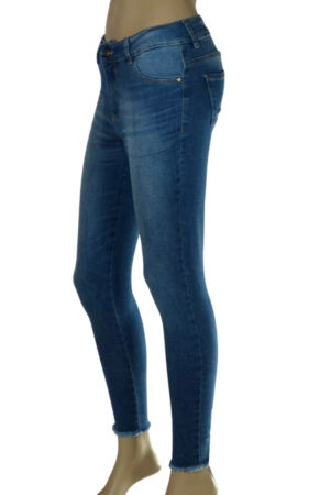 Jeans localizado láser desflecado